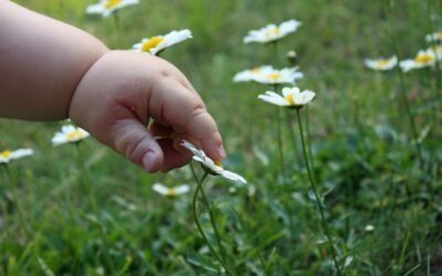 Αισθητηριακό παιχνίδι: Ας αφήσουμε το παιδί ελεύθερο να ανακαλύψει τον κόσμο γύρω του!