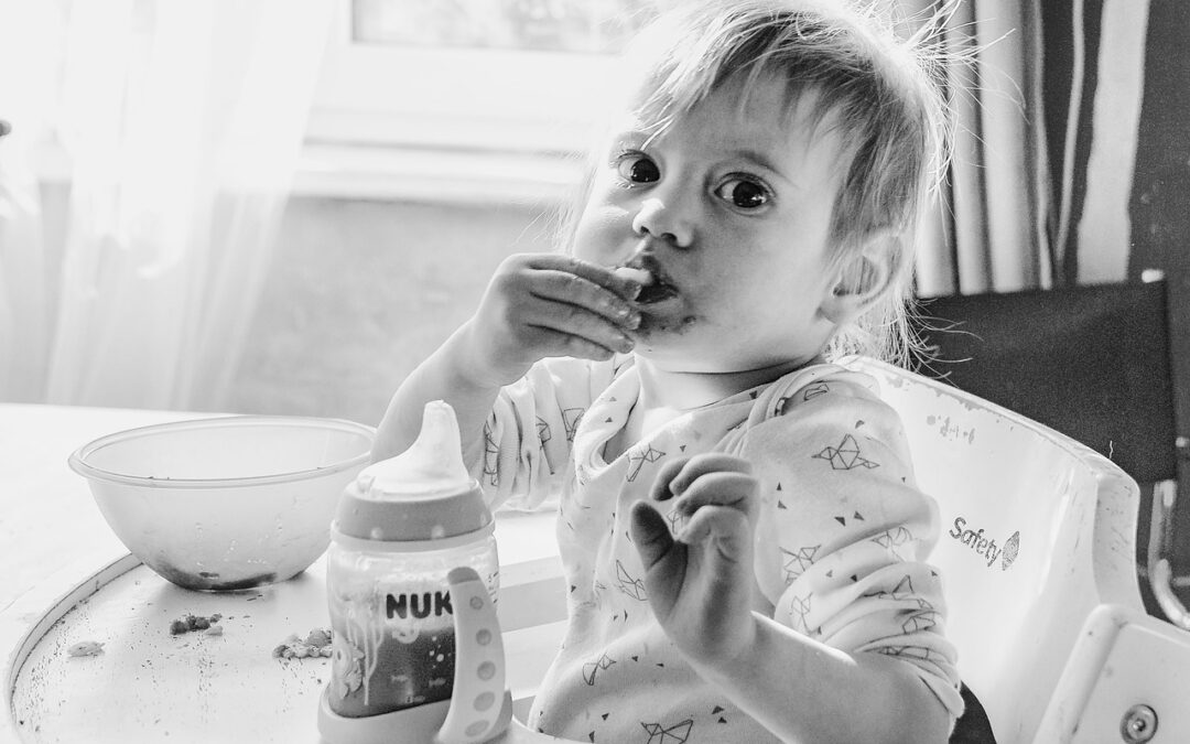Baby Led Weaning: H Eισαγωγή στερεών τροφών αφήνοντας την πρωτοβουλία στο παιδί.